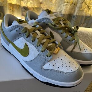 Nike Dunk Low, Custom Design 8.5M/ 10W